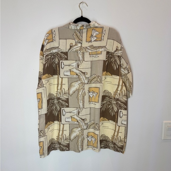The Havanera Co Linen Shirt Palms Martinis - Picture 2 of 14